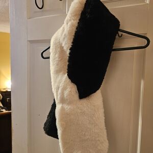 Apparis Black and White Faux Fur Accessory